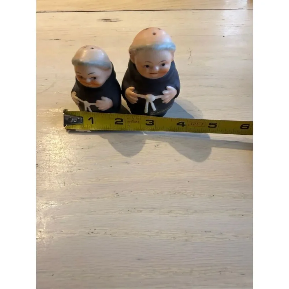 Goebel Vintage Frair Monk Tuck Salt & Pepper Shaker
